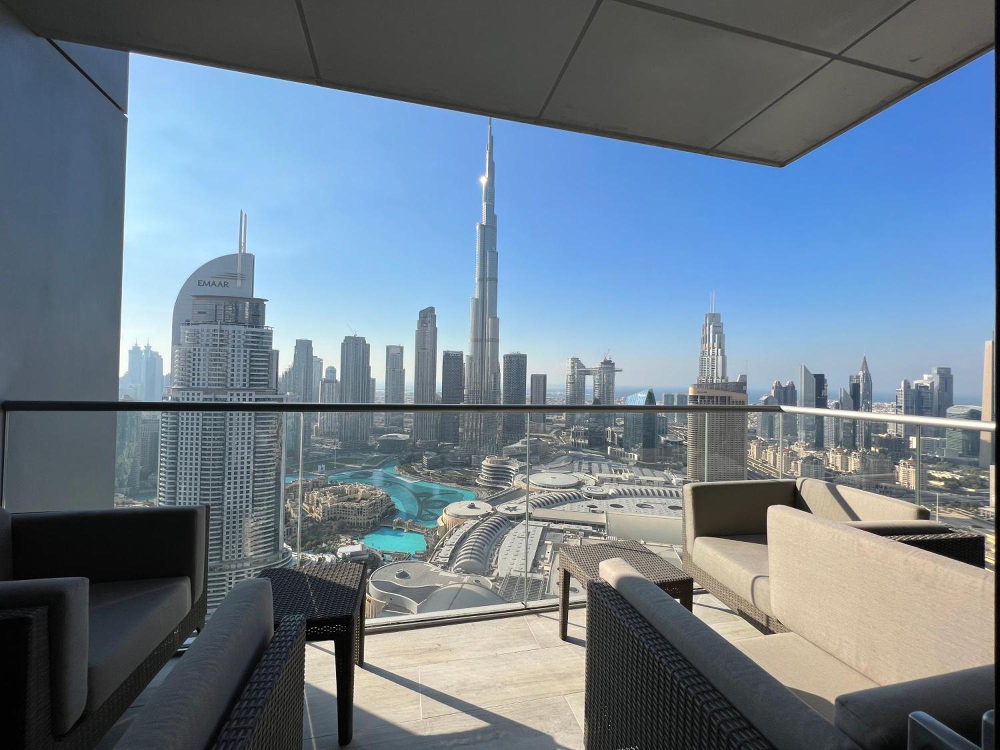 Ultra Modern 3 Bedroom With Direct Access To Mall Apartment Dubai